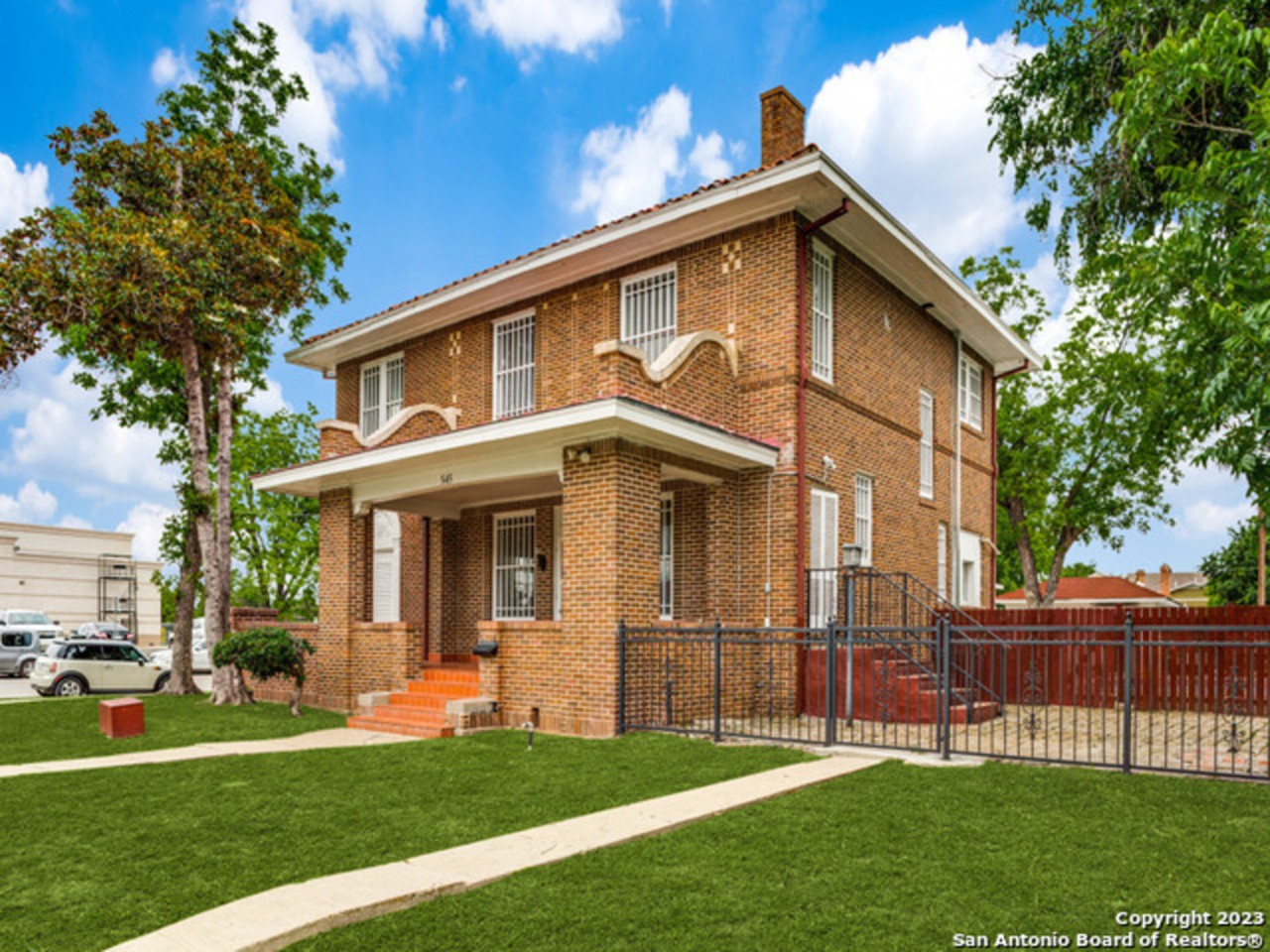 After major reno, one of the few brick homes in the King William area is back on the market