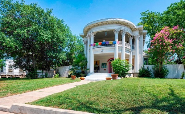 A 1920 San Antonio mansion of produce magnate Richard Pruitt is for sale