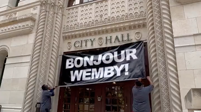 San Antonio City Hall raises welcome banner ahead of Victor Wembanyama's arrival